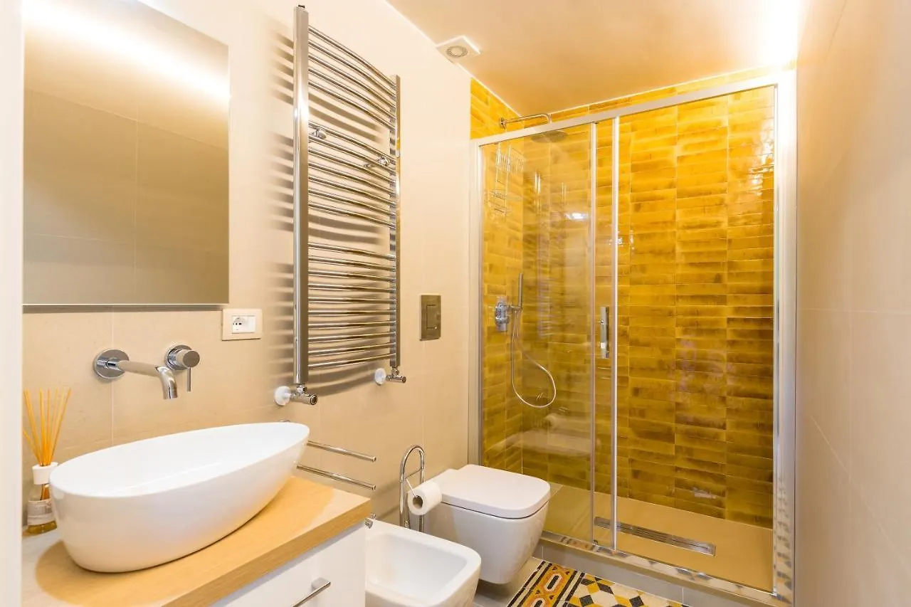 Casa Nostos Piedigrotta By Napoliapartments Italy